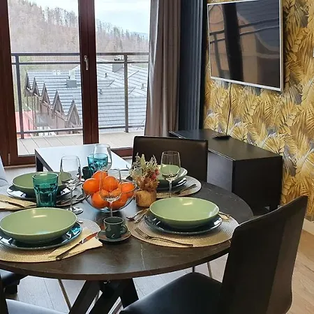 Karpatia Karbonado Z Balkonem I Widokiem Na Gory * 카르파츠