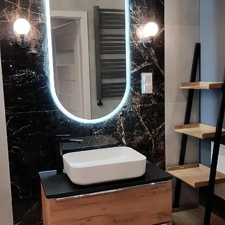 Karpatia Karbonado Z Balkonem I Widokiem Na Gory カルパッチ