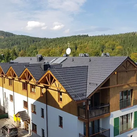 Karpatia Karbonado Z Balkonem I Widokiem Na Gory Karpacz