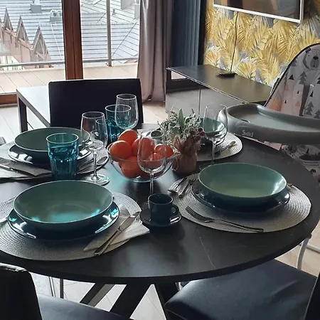 アパート Karpatia Karbonado Z Balkonem I Widokiem Na Gory カルパッチ